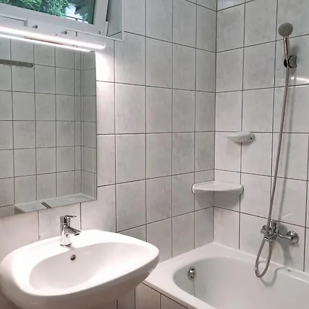 Szandra Apartmanhaz דירה