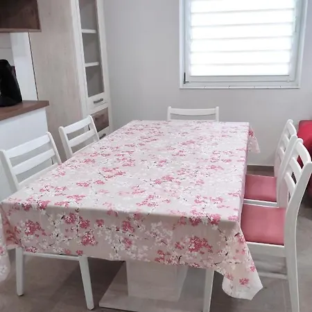 דירה Szandra Apartmanhaz
