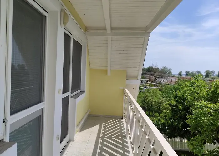 Szandra Apartmanhaz גיינסדיאס