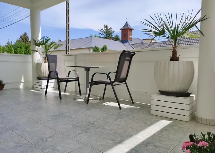 דירה Szandra Apartmanhaz גיינסדיאס