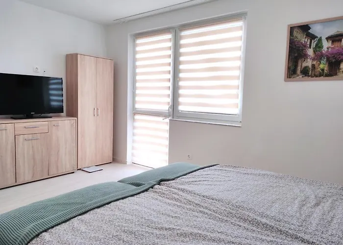 Szandra Apartmanhaz