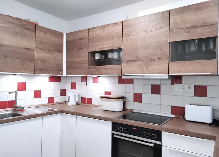 Szandra Apartmanhaz * גיינסדיאס